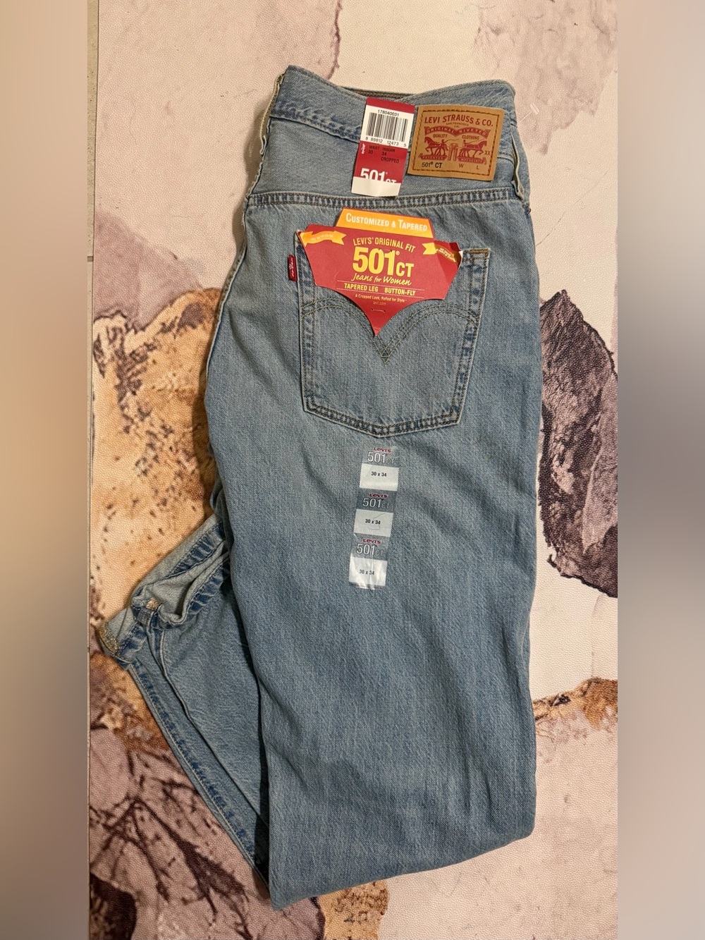 (NWT) Levi's Light Blue 501CT Women's Tapered Crop Jeans - Picture 2 of 3